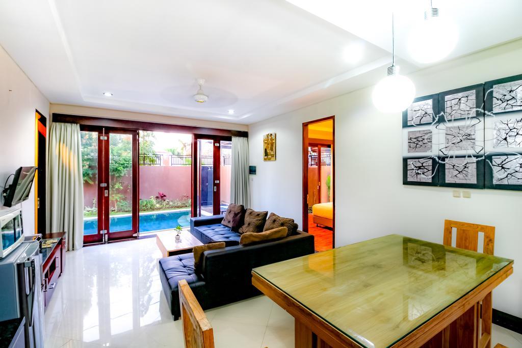 Villa Gayatri Seminyak  Exterior photo