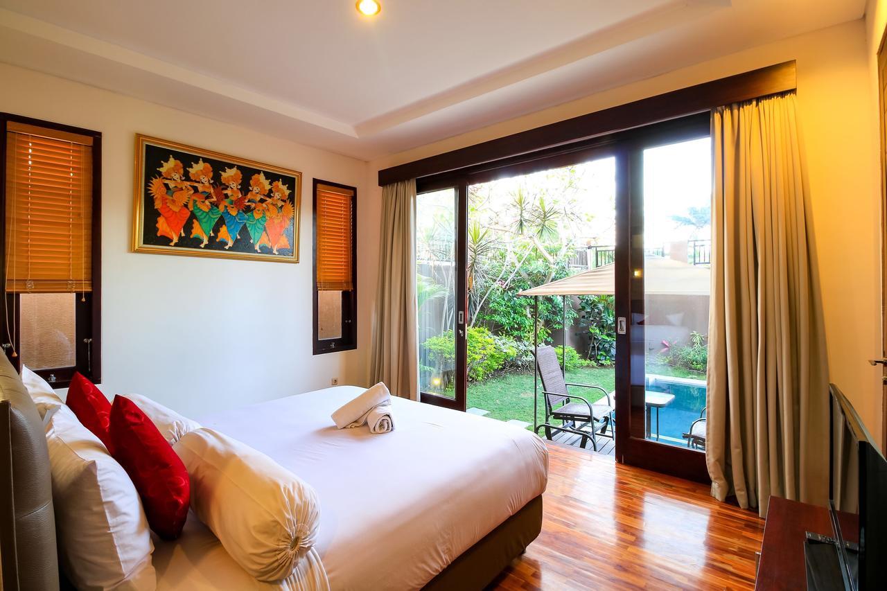 Villa Gayatri Seminyak  Exterior photo