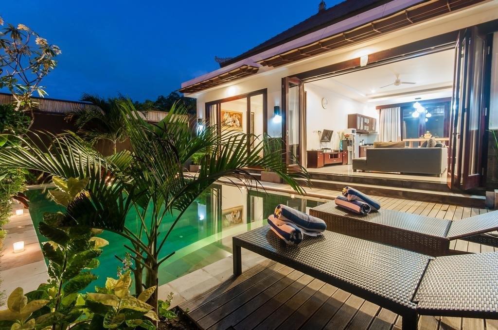 Villa Gayatri Seminyak  Exterior photo