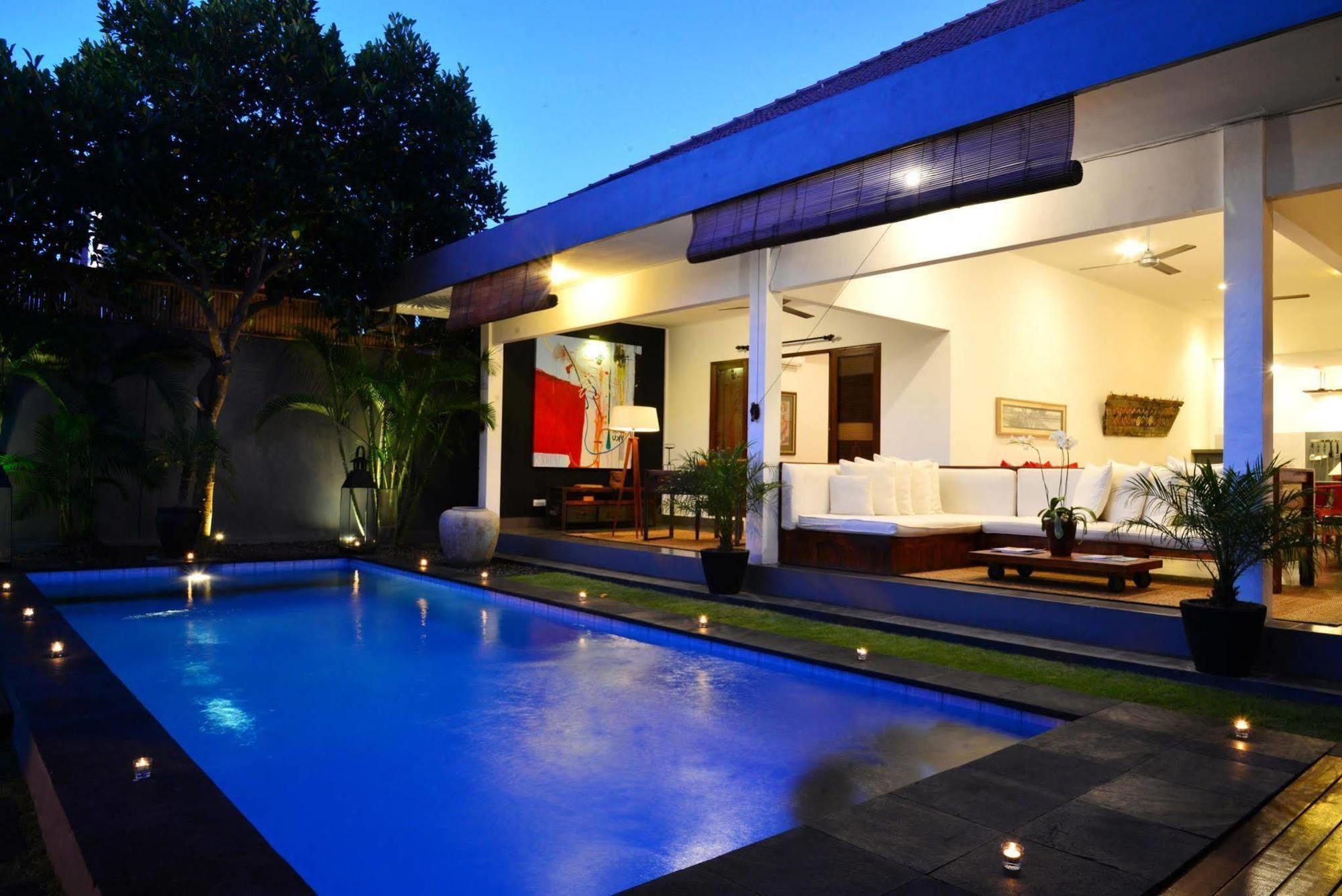 Villa Gayatri Seminyak  Exterior photo