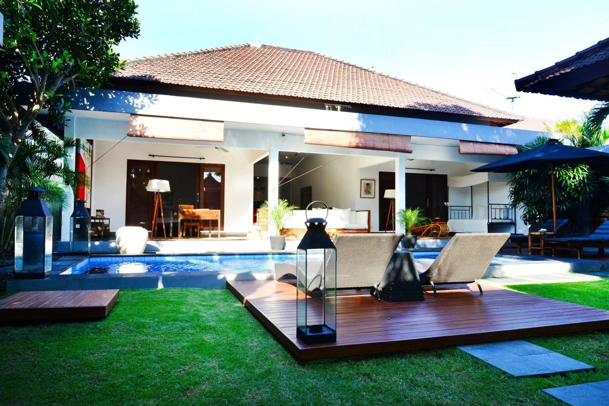 Villa Gayatri Seminyak  Exterior photo