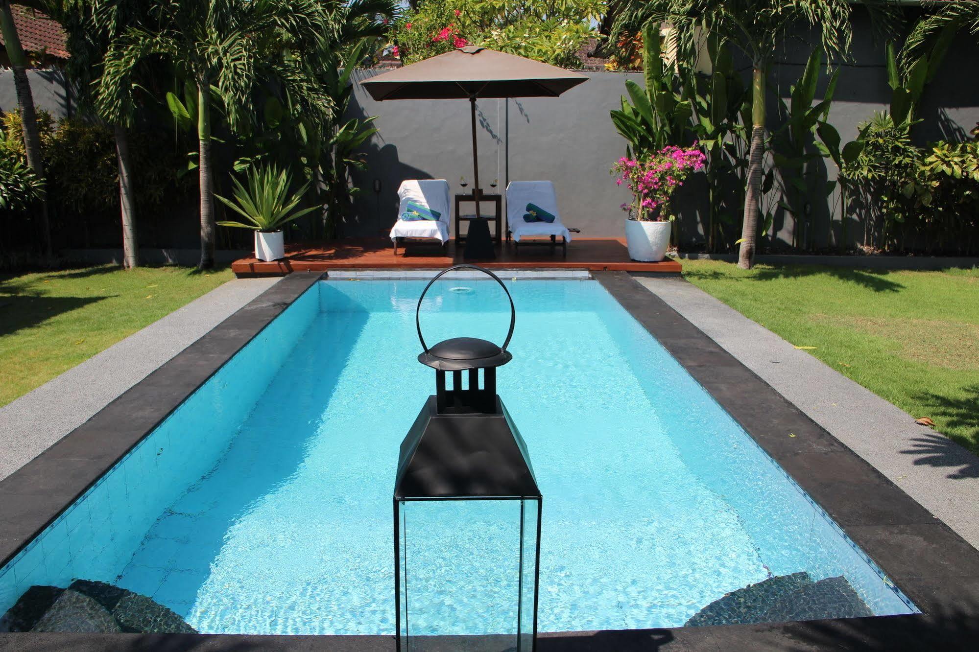 Villa Gayatri Seminyak  Exterior photo